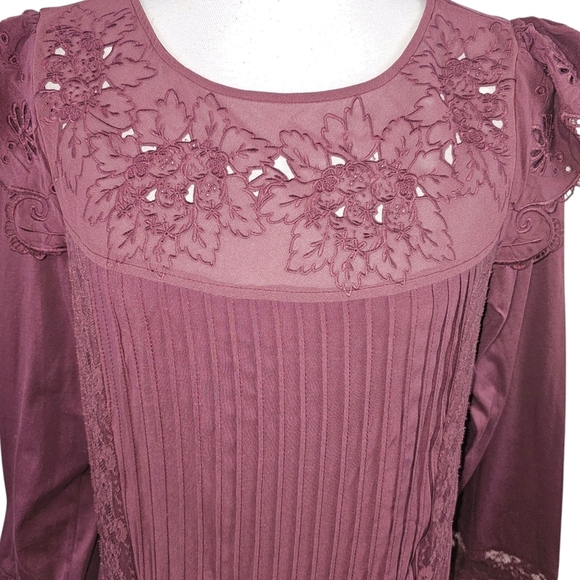 Tiny Anthropologie Long Sleeve Lace Crescent Top In L - Picture 6 of 12